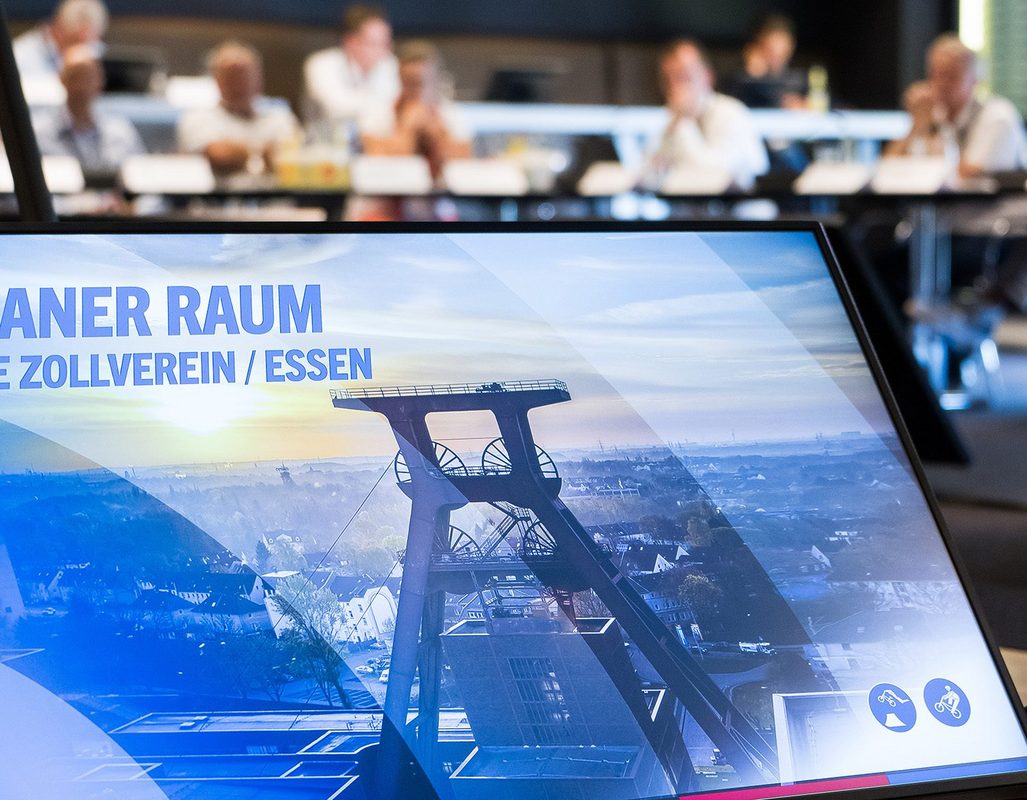 Blick auf Olympia-Präsentation am Laptop