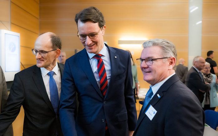 Niessen, Wüst und Klett