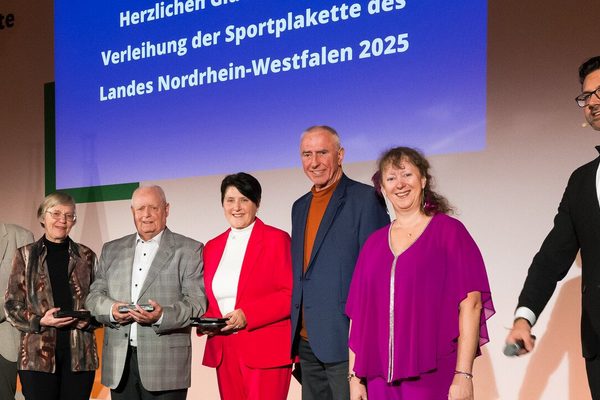 20 engagierte Bürgerinnen und Bürger für besondere Verdienste um den Sport ausgezeichnet
