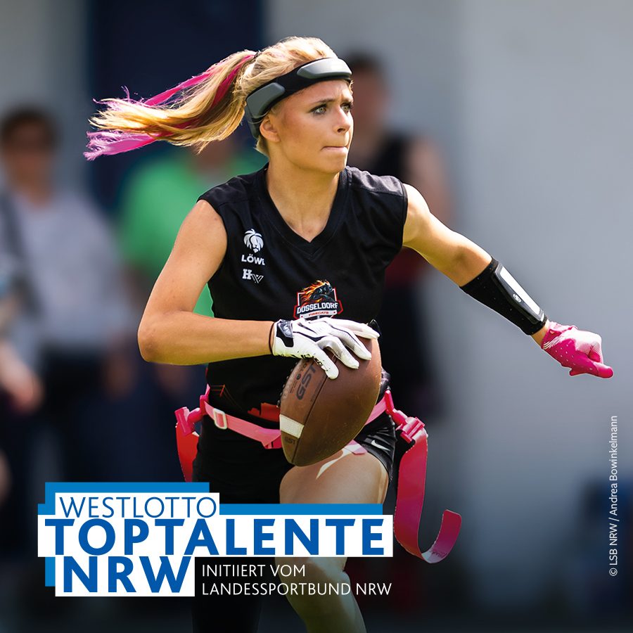 Flag Footballerin Nika Wieser